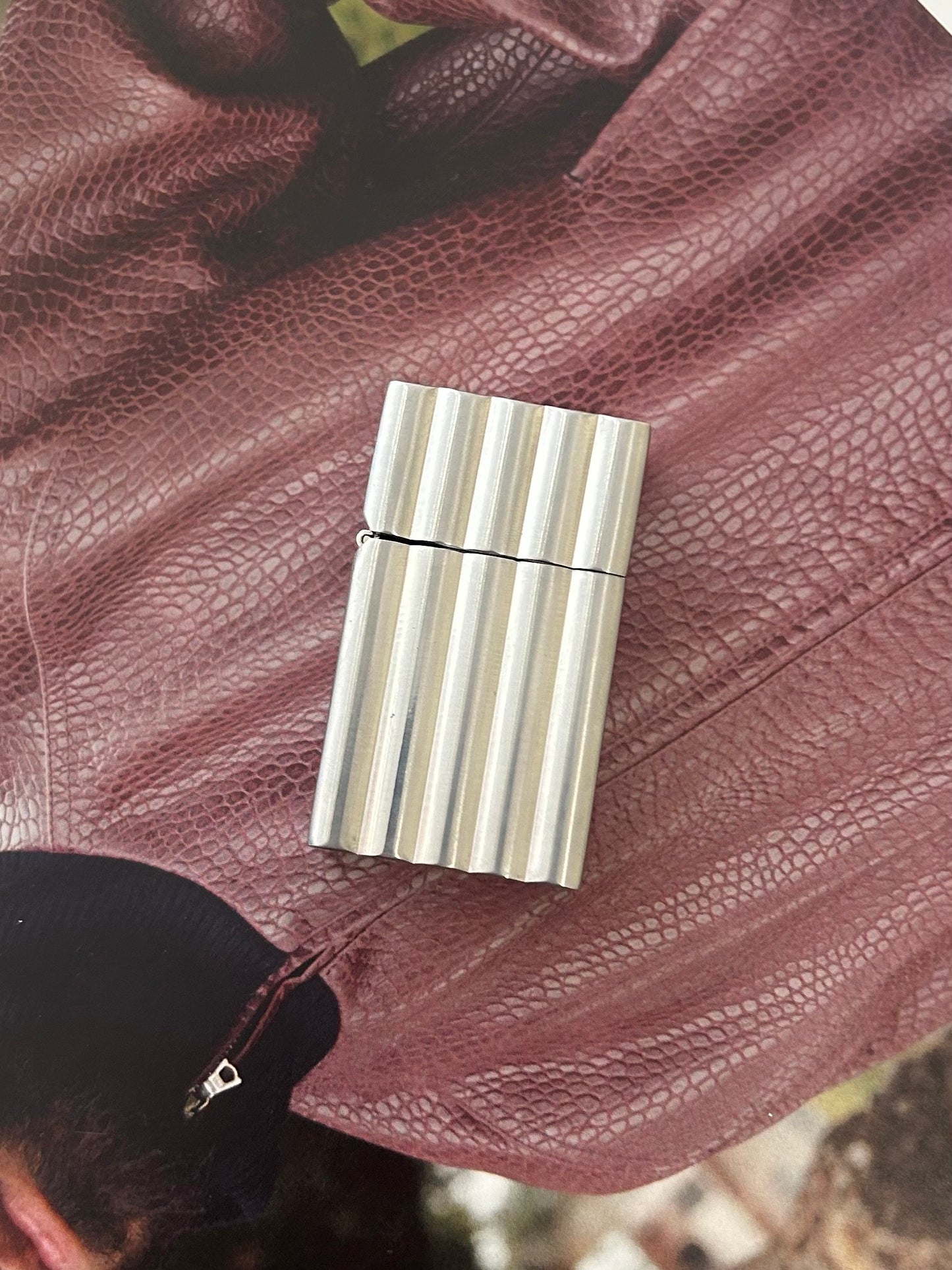 Hard Edge Aluminium Wave lighter