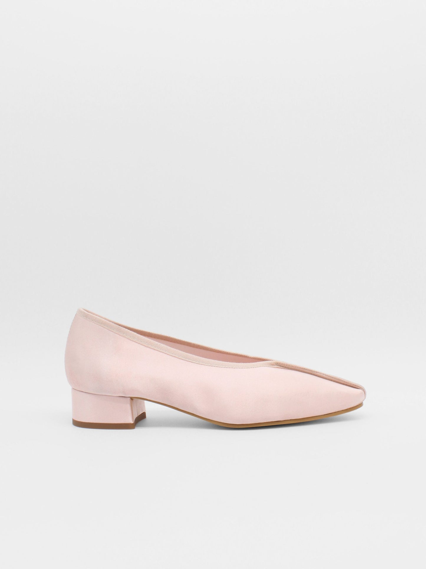 Gina in satin blush
