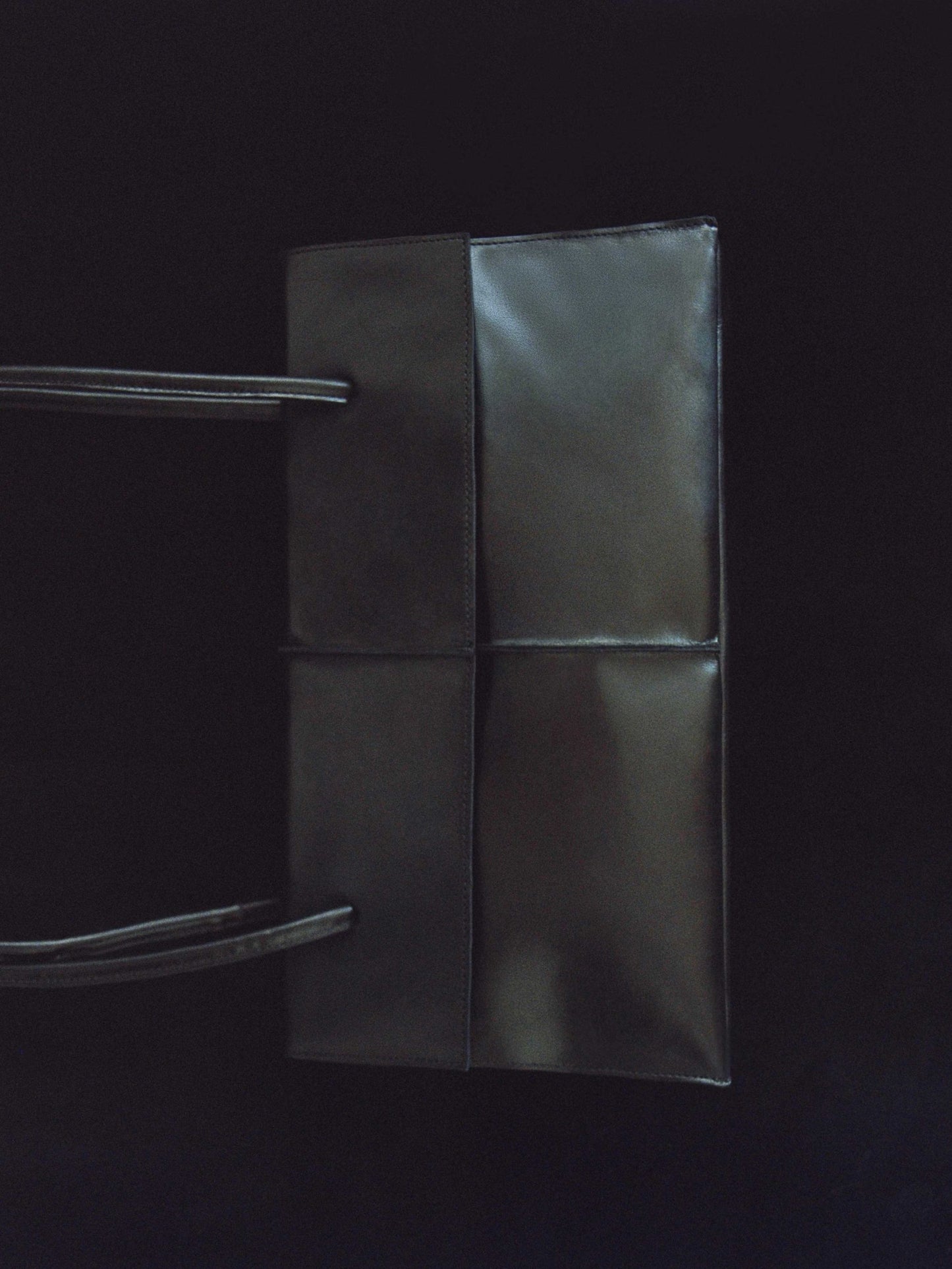 Pascal bag in black