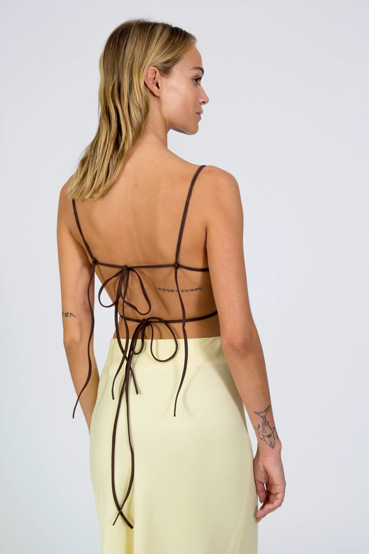 Aktio top in brown
