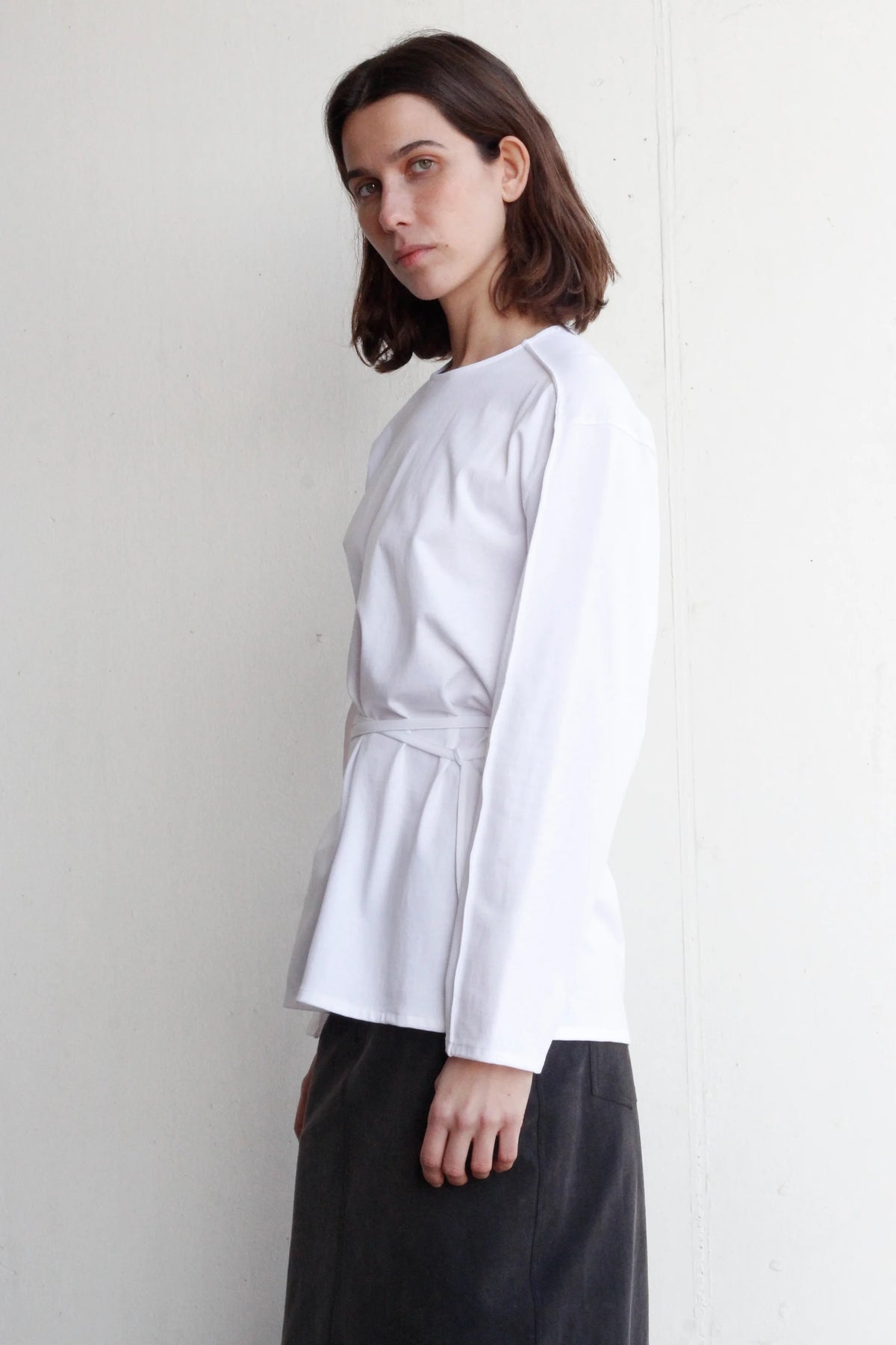 Fragile top in white