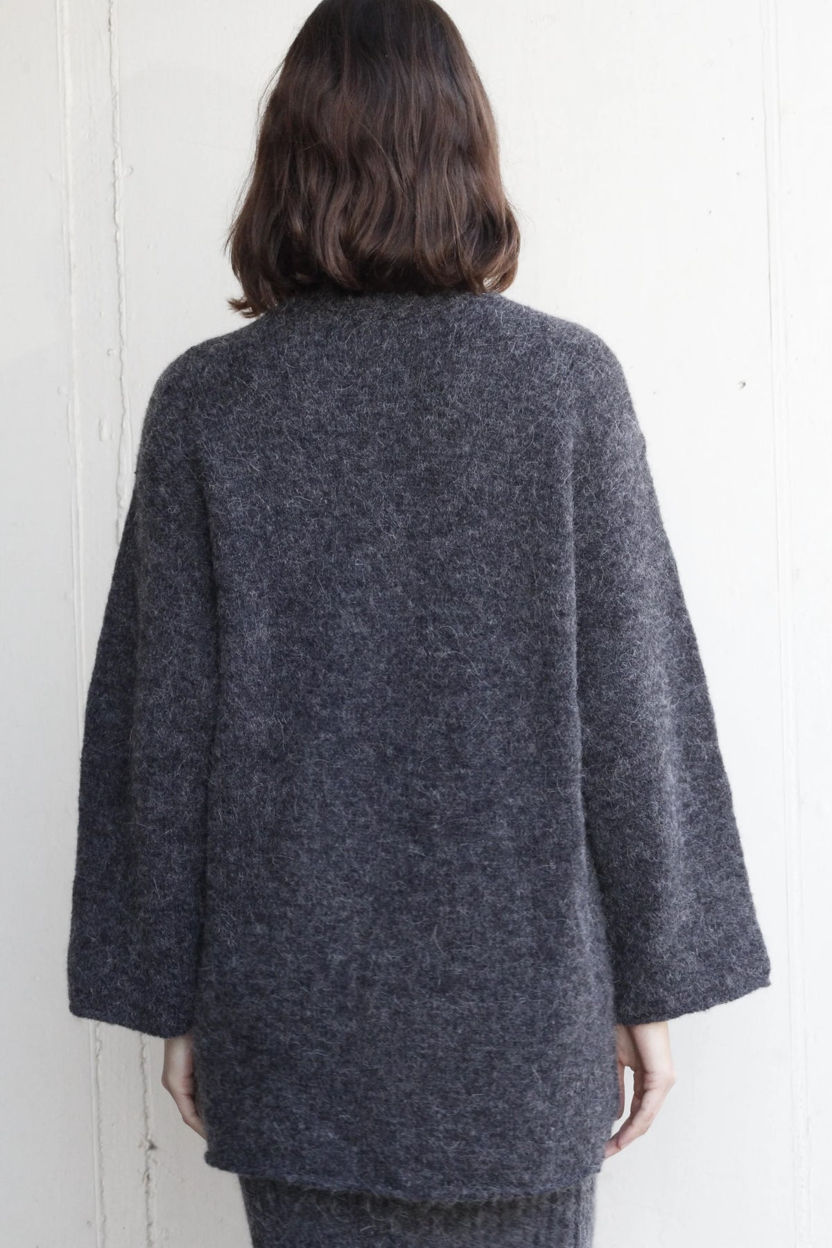 Vessel jumper in dark grey