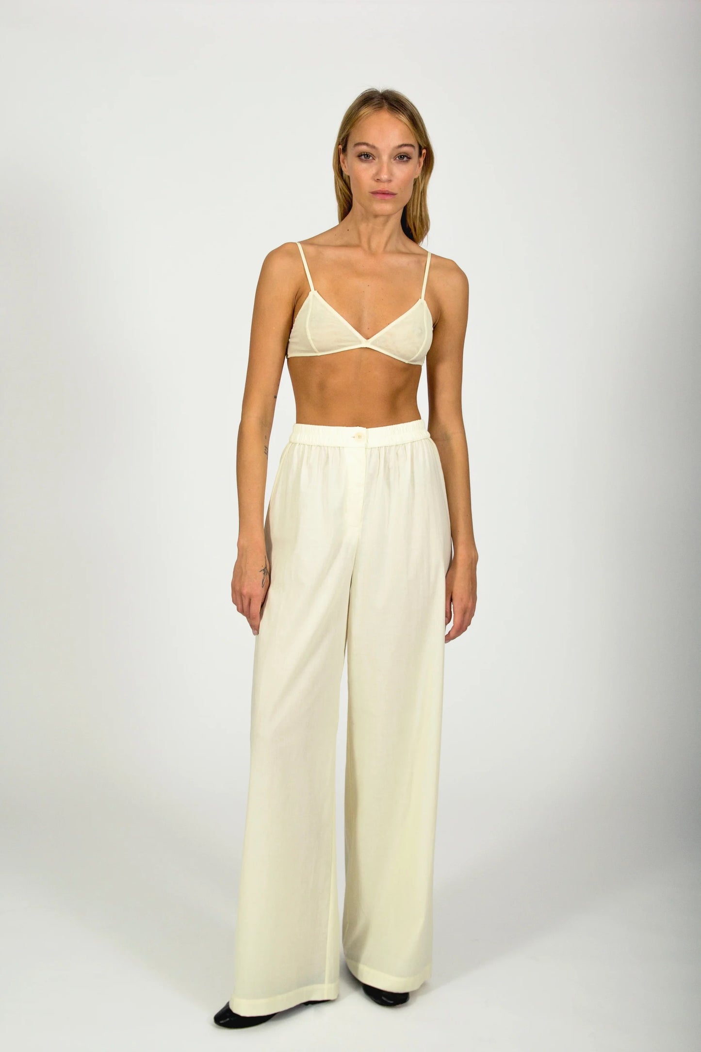 Violeta bra in light yellow