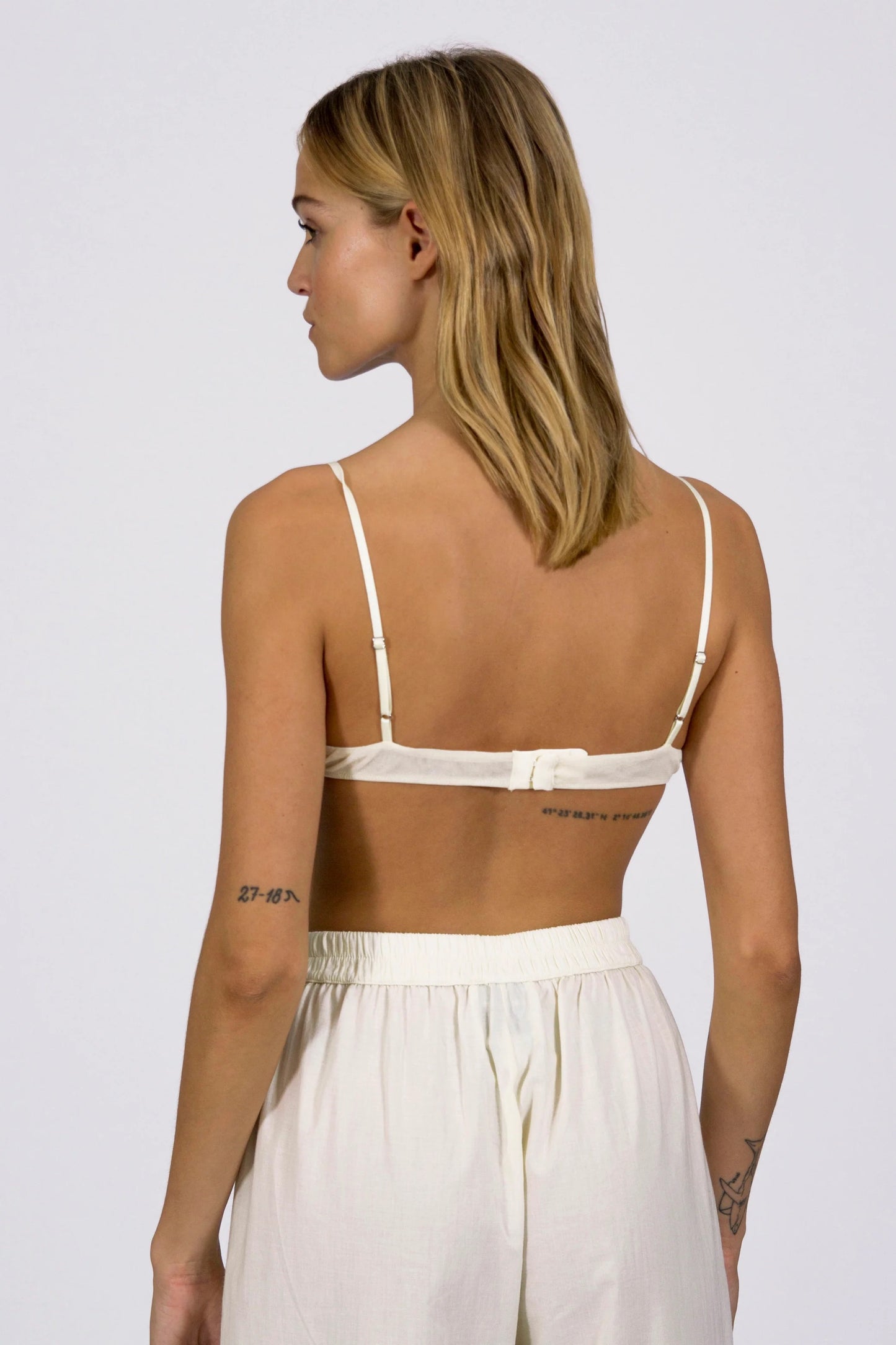 Violeta bra in light yellow