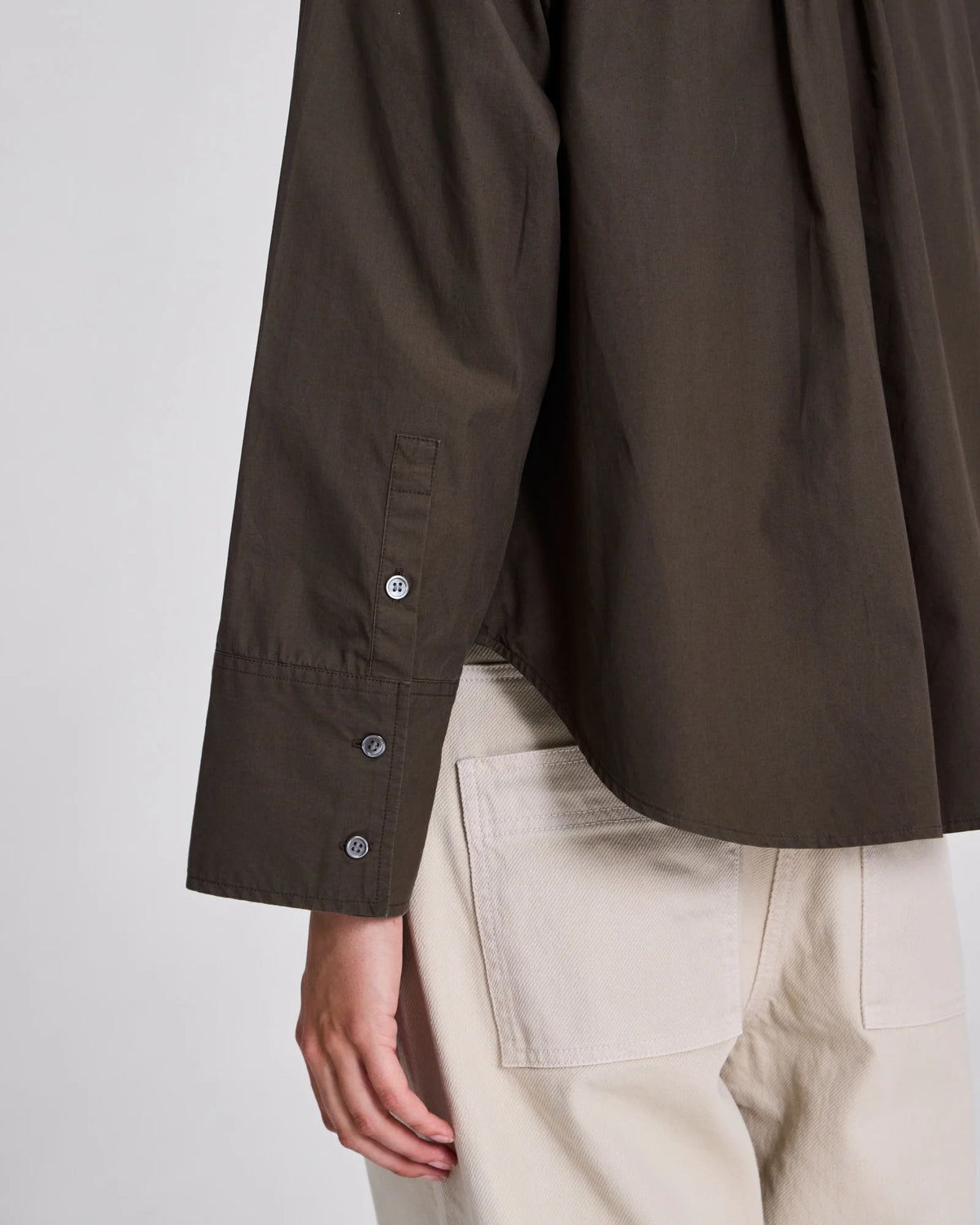 Isabella shirt in black olive