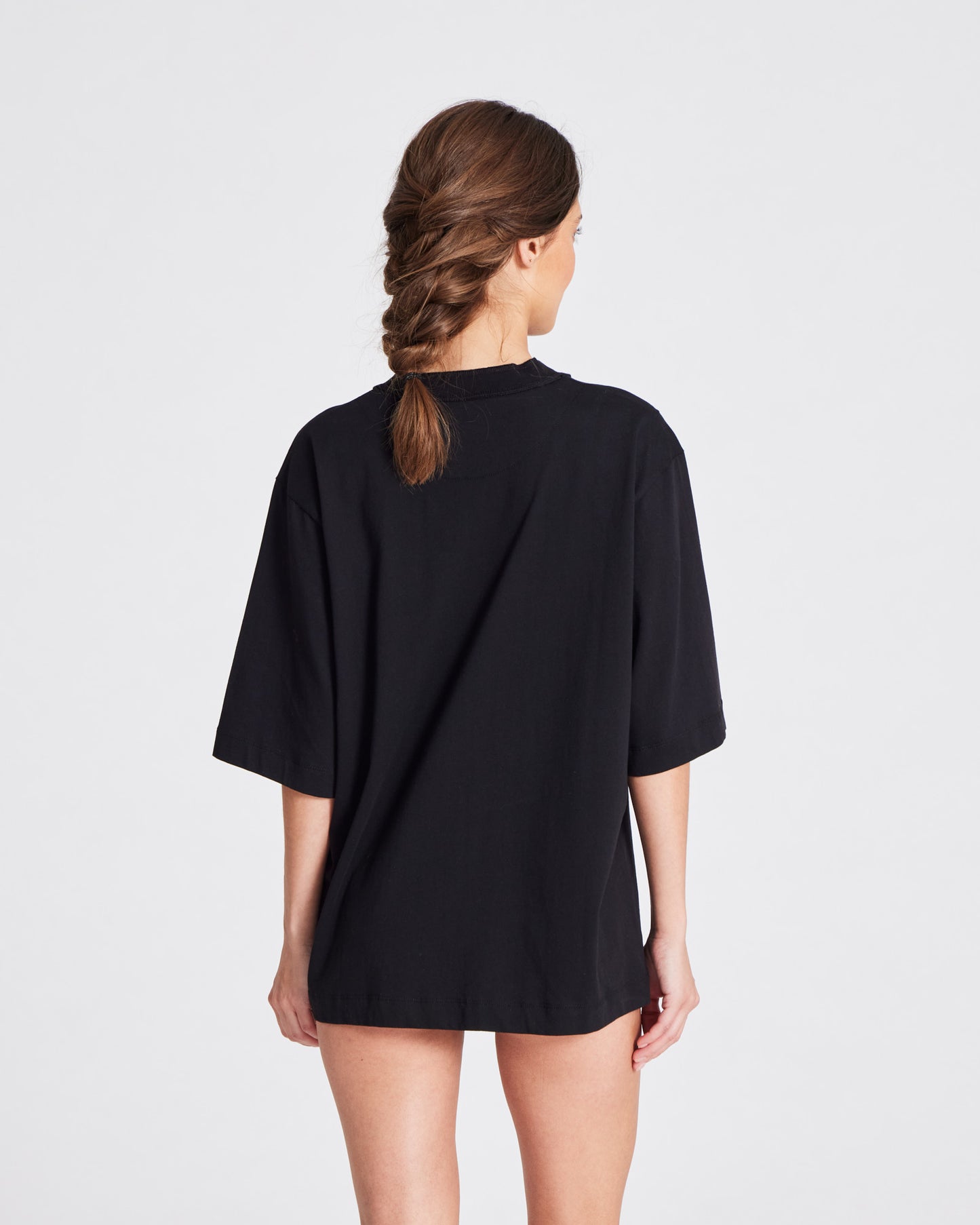 Maya tee in black