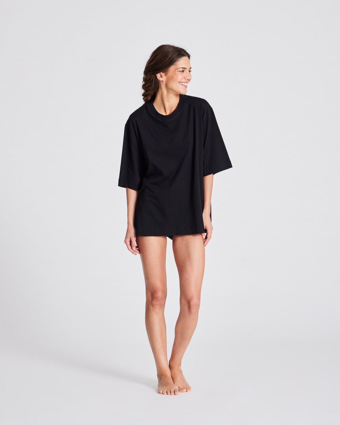 Maya tee in black