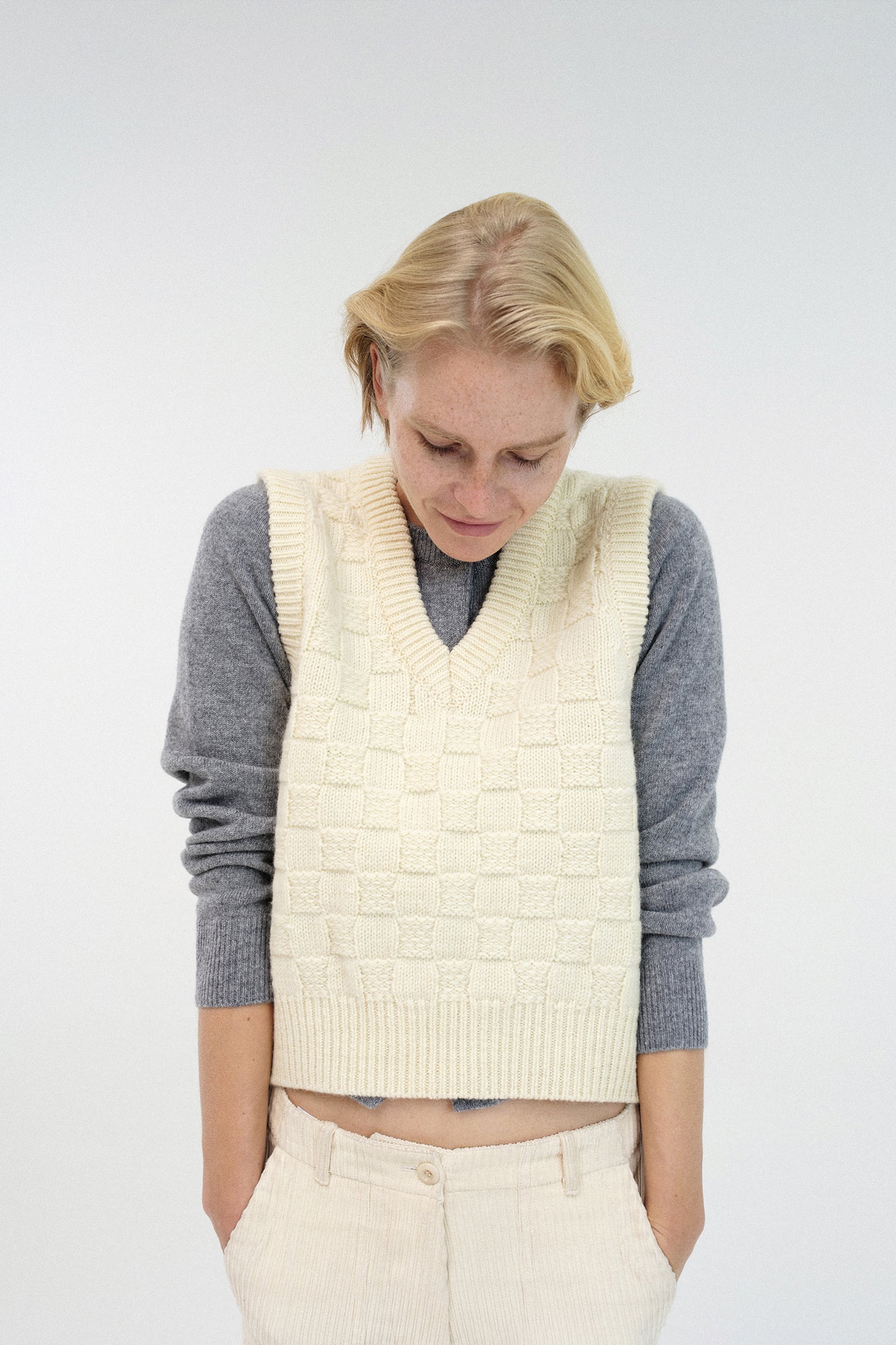 Chess wool vest in ivory