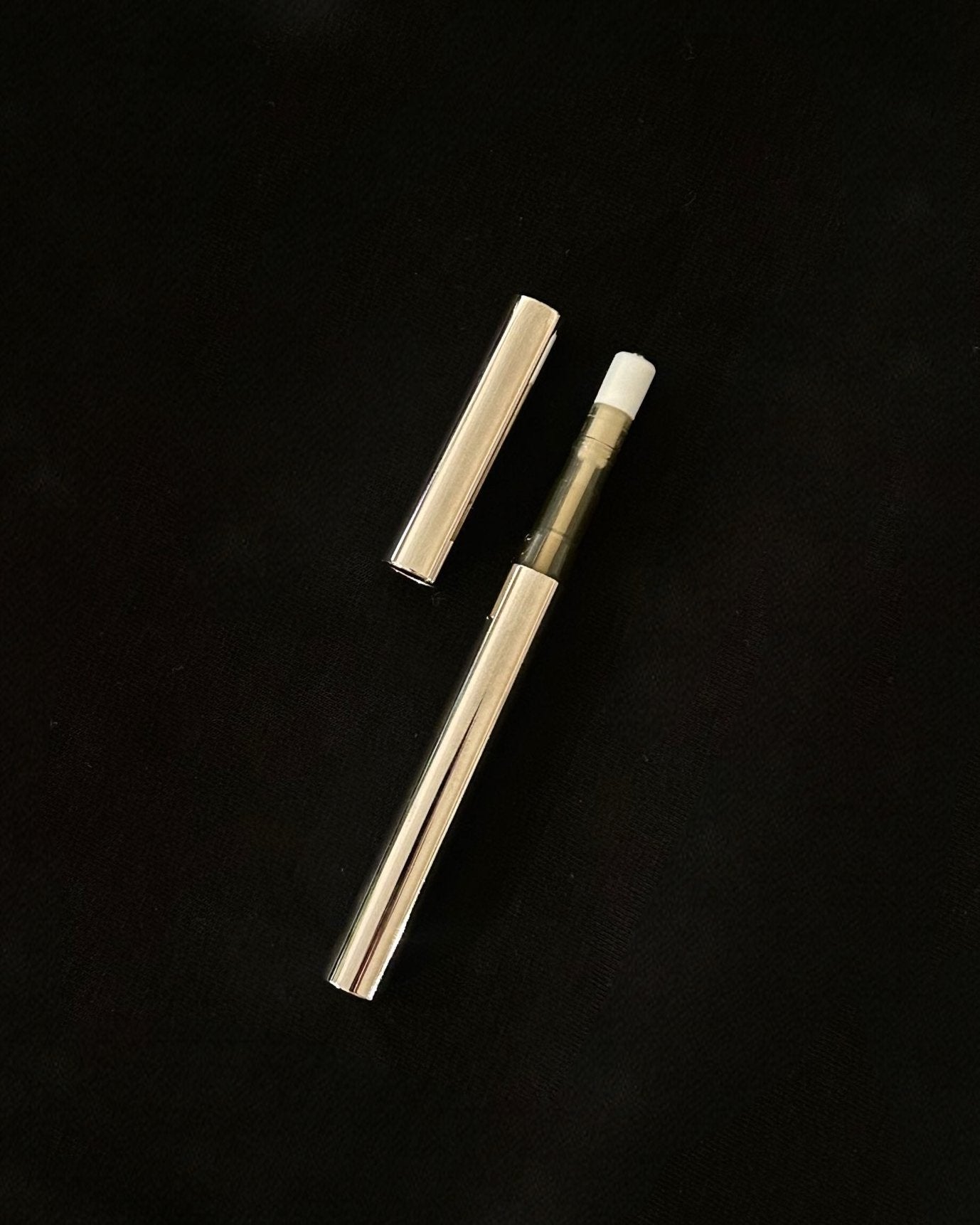 Round stick roller in silver