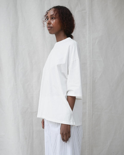 Pin tee by Baserange