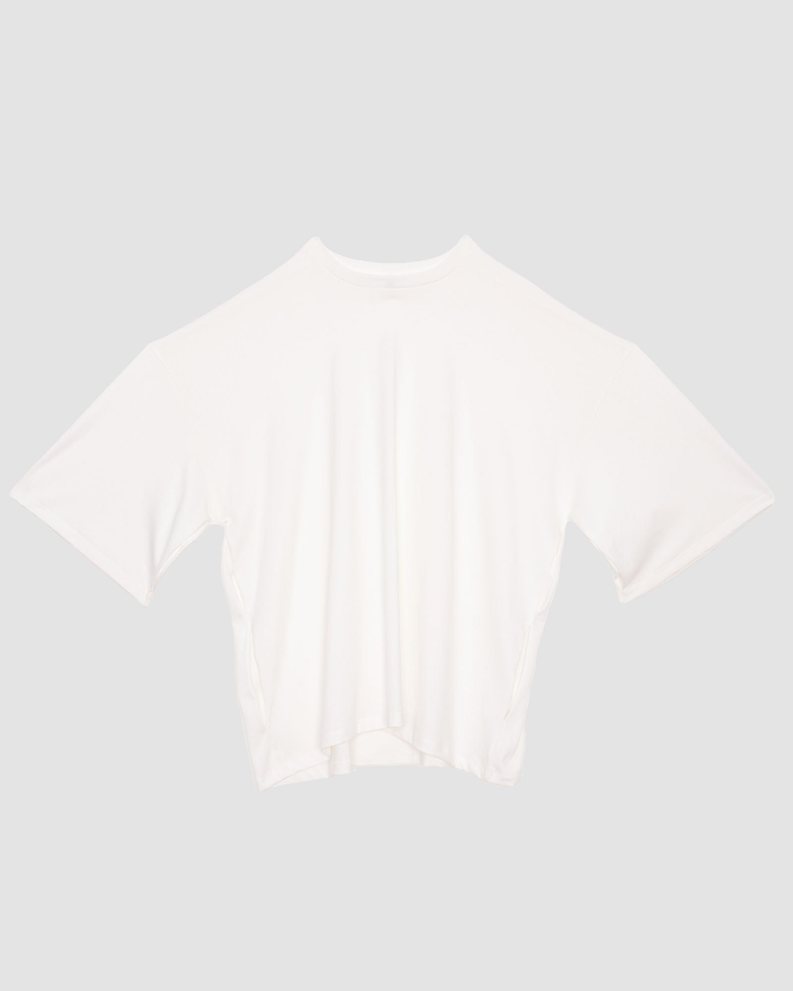 Pin tee by Baserange
