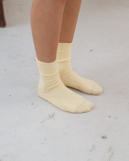 Rib overankle socks in bog yellow