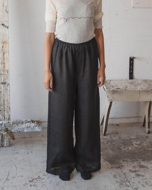 Stoa pants in black linen