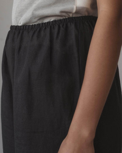 Stoa pants in black linen