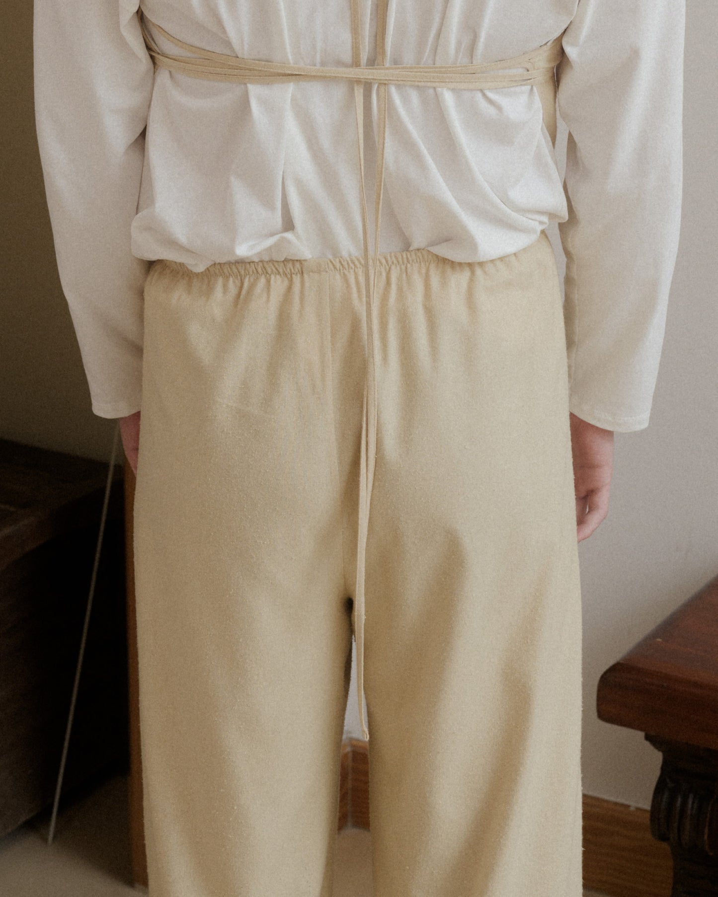 Stoa pants tooth white by Baserange