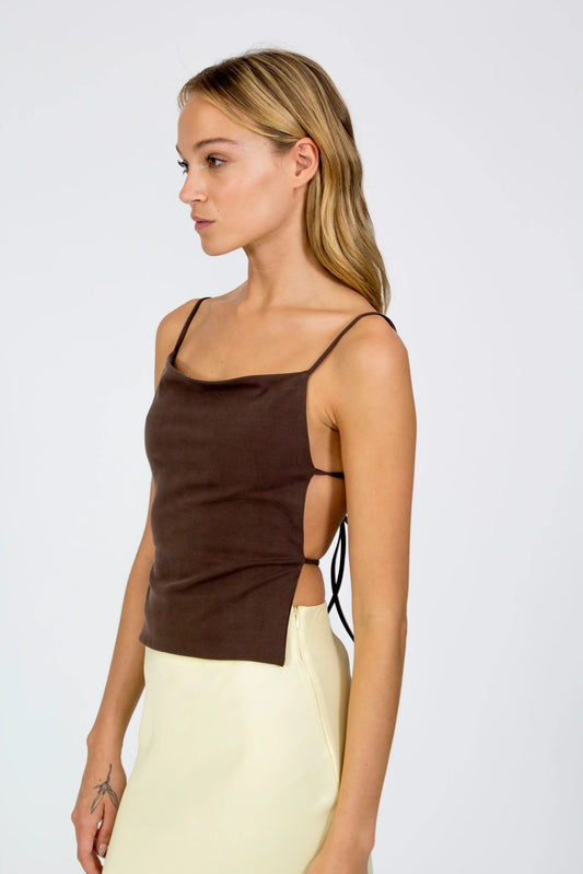 Aktio top in brown
