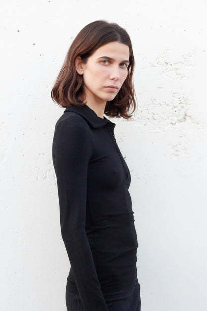 Frame top in black