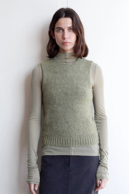 Lima vest in green