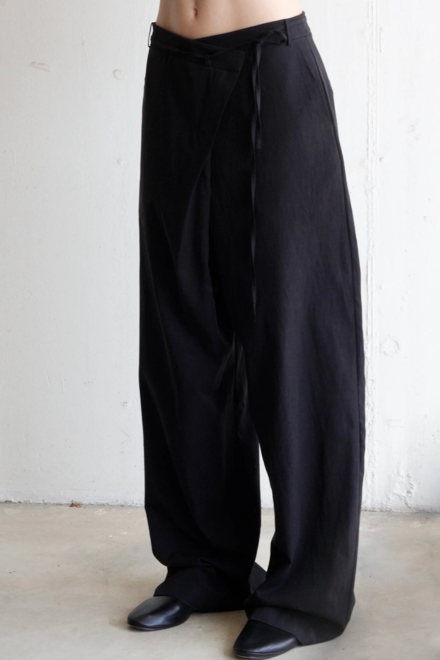 Nuage trousers in black