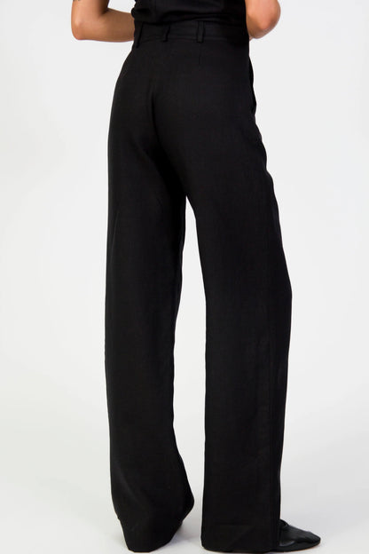 Raijin trousers in black
