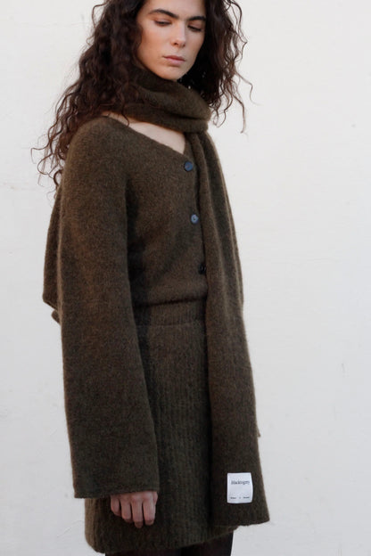 Shore scarf in dark green