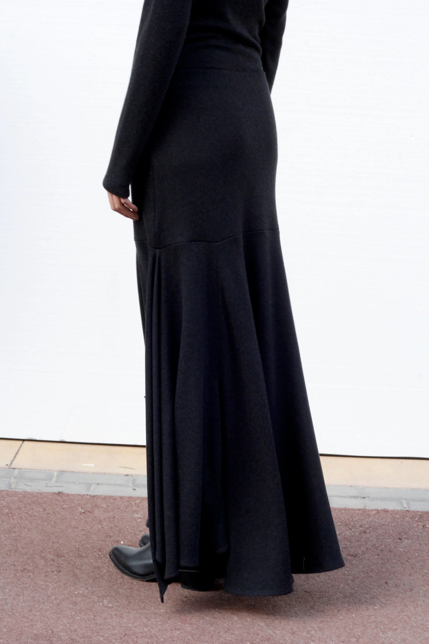 Torce skirt in black