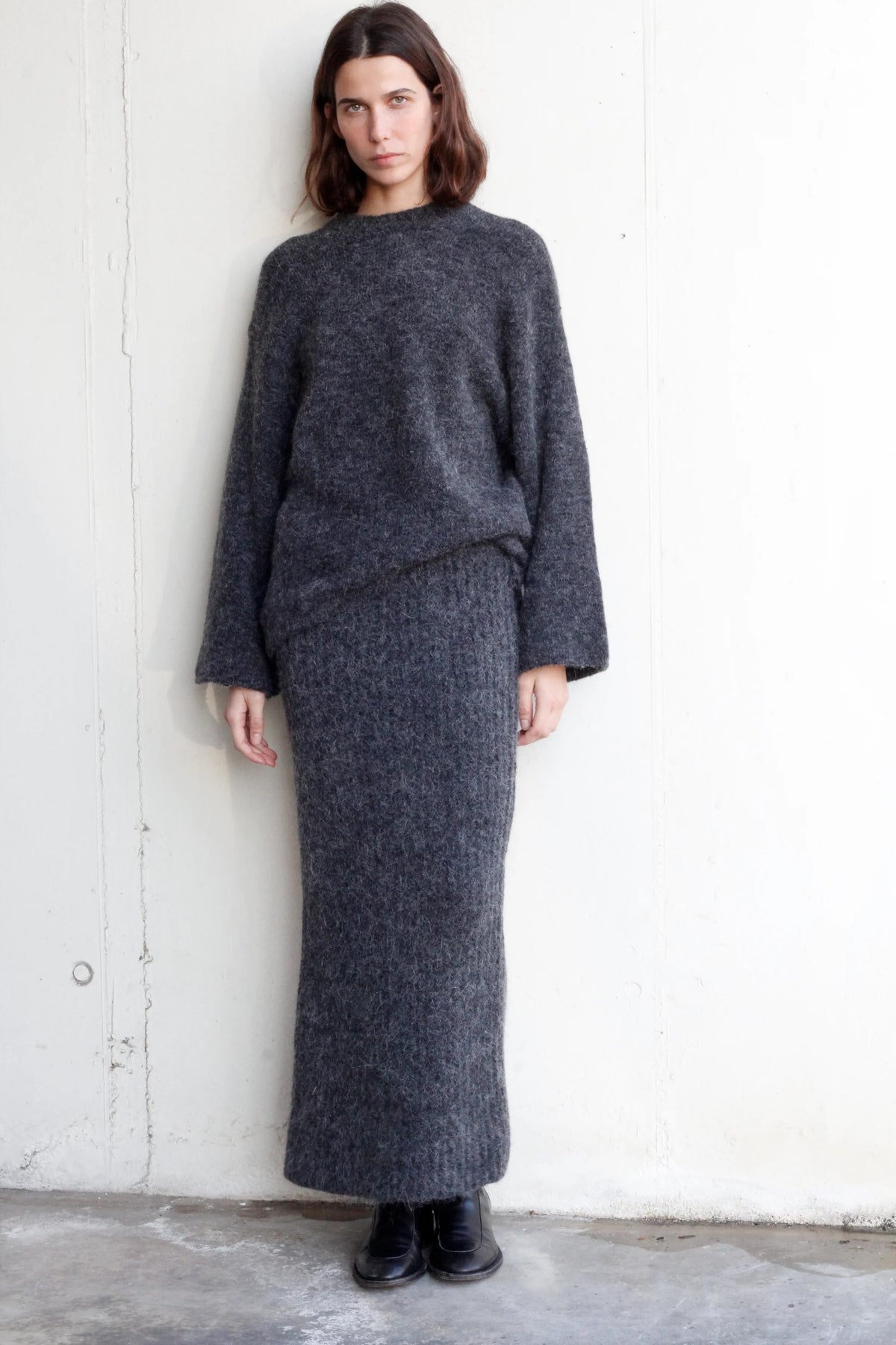 Vessel jumper in dark grey