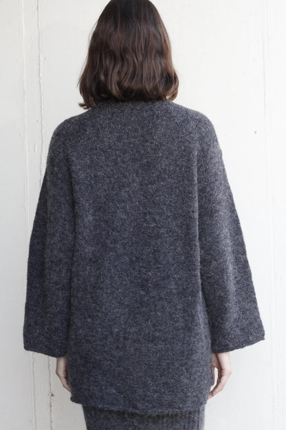 Vessel jumper in dark grey