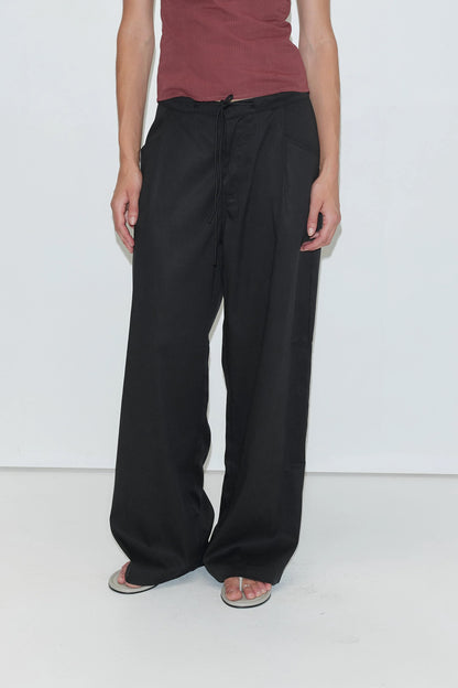 Tencel pant in black
