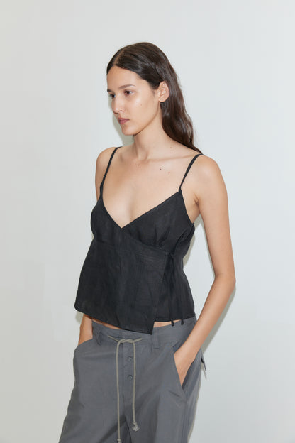 Wrapping top in black