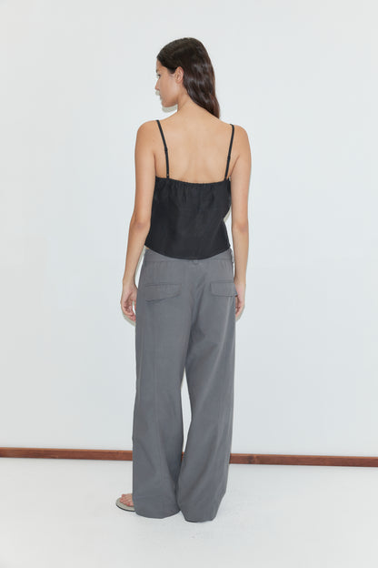 Wrapping top in black