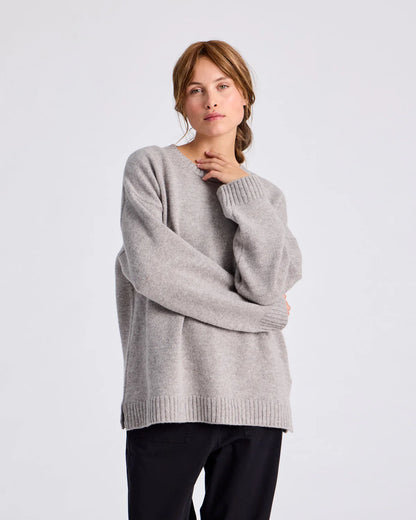 Emely lambswool knit in stone grey