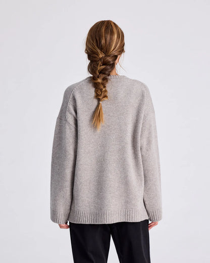 Emely lambswool knit in stone grey
