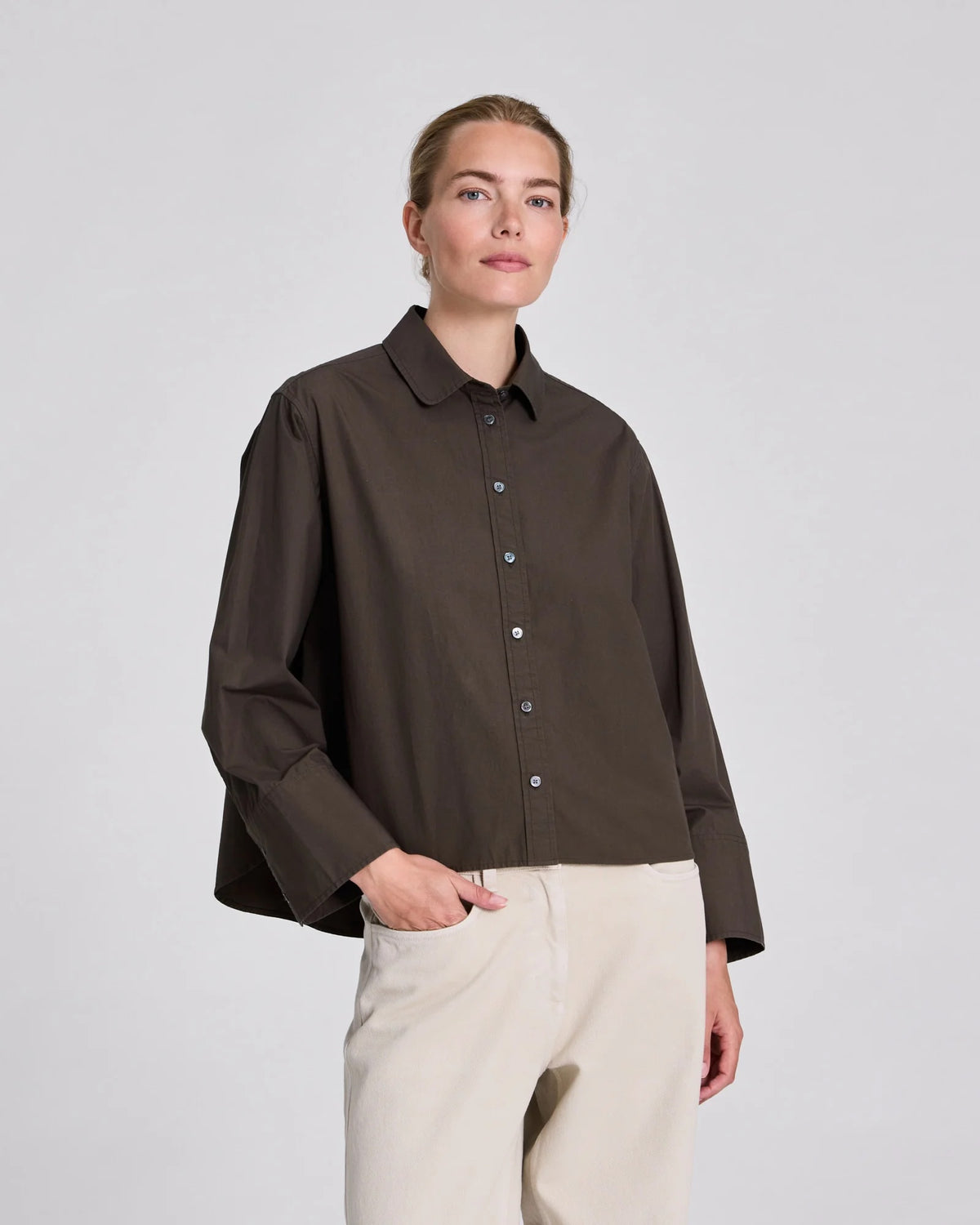 Isabella shirt in black olive