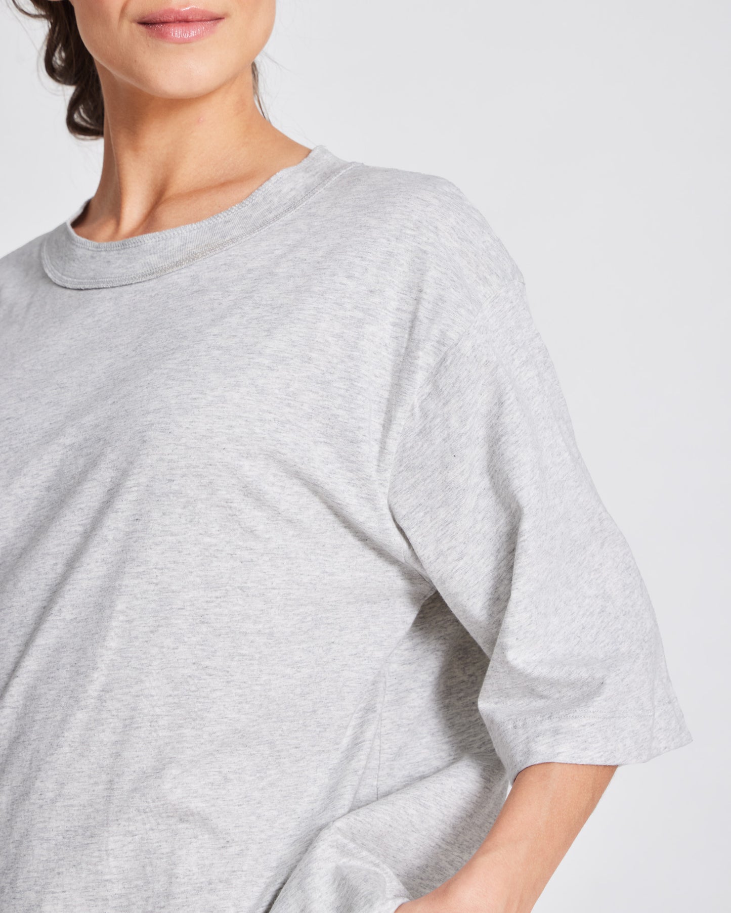 Maya tee in light grey