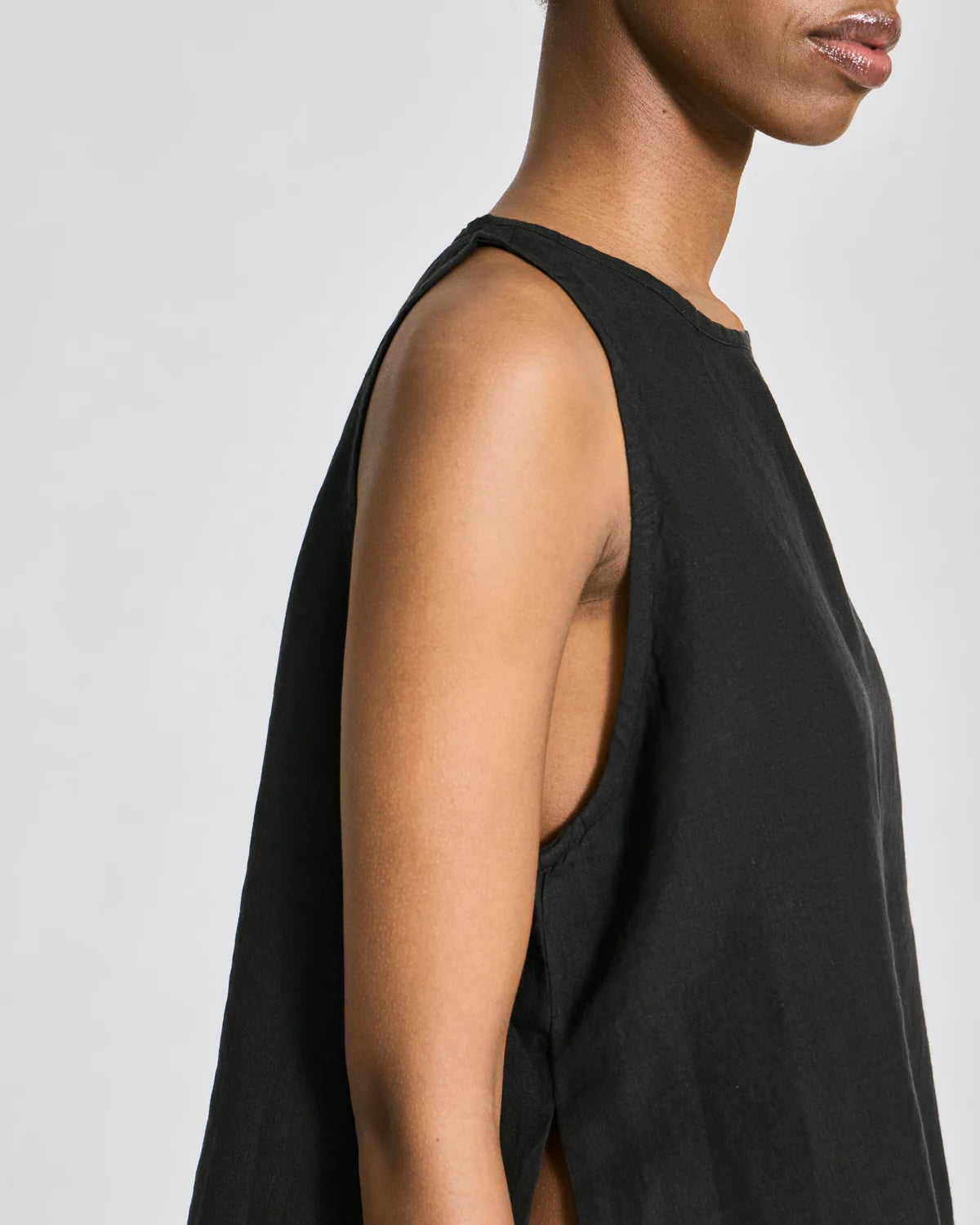 Mia Maya linen top in black