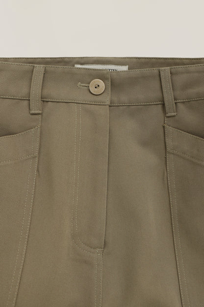 Bas loose trouser in khaki
