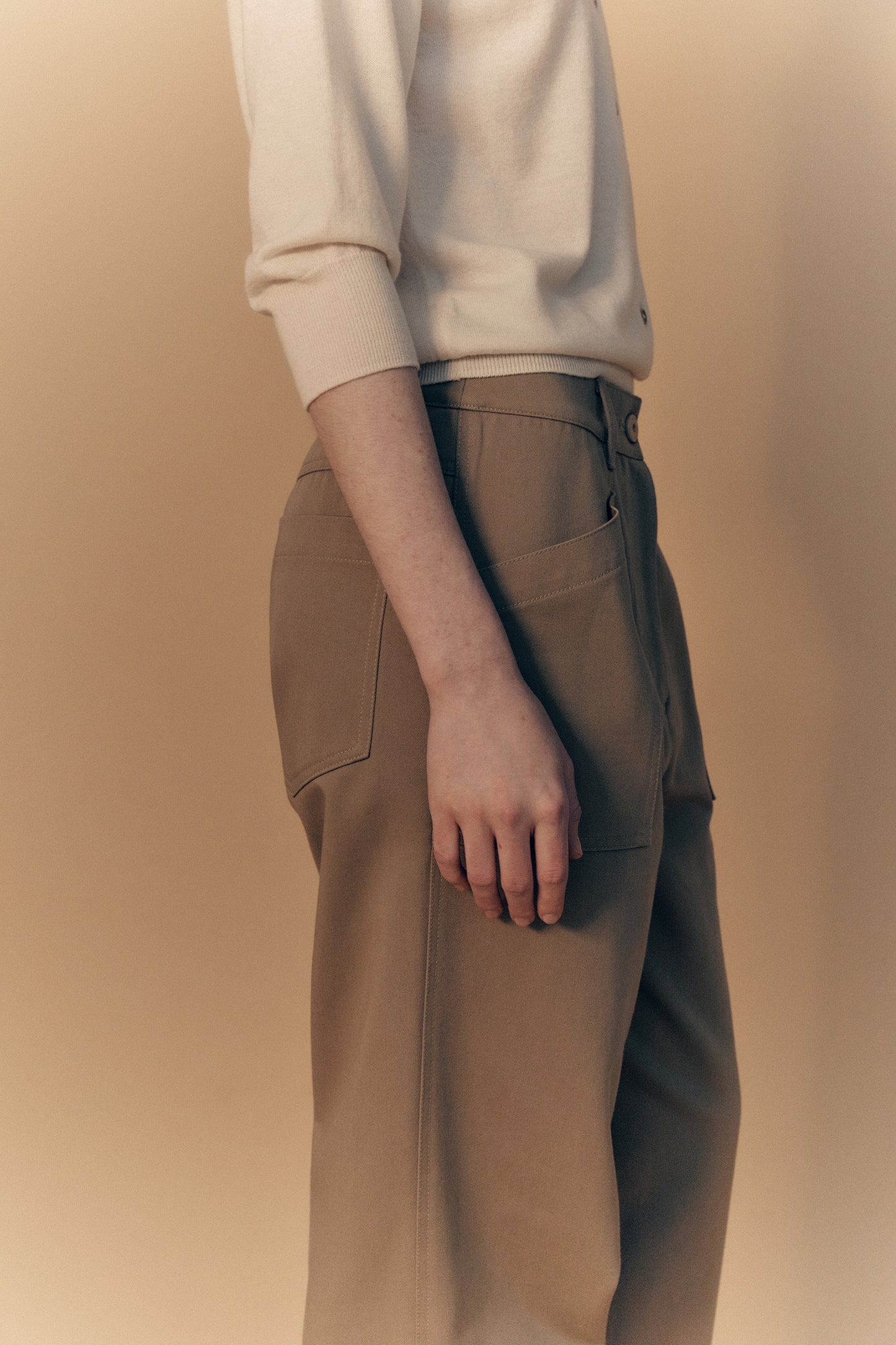 Bas loose trouser in khaki