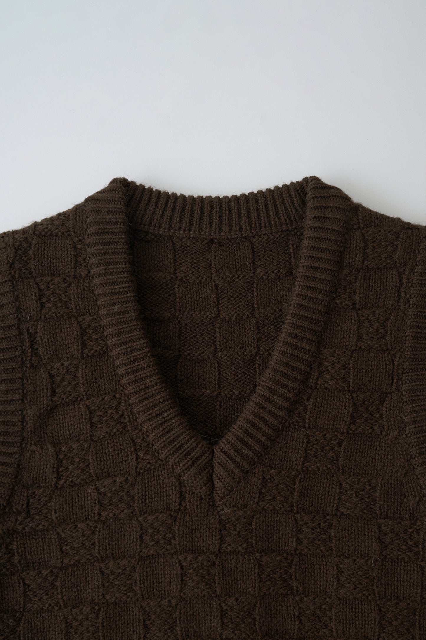 Chess wool vest in brown