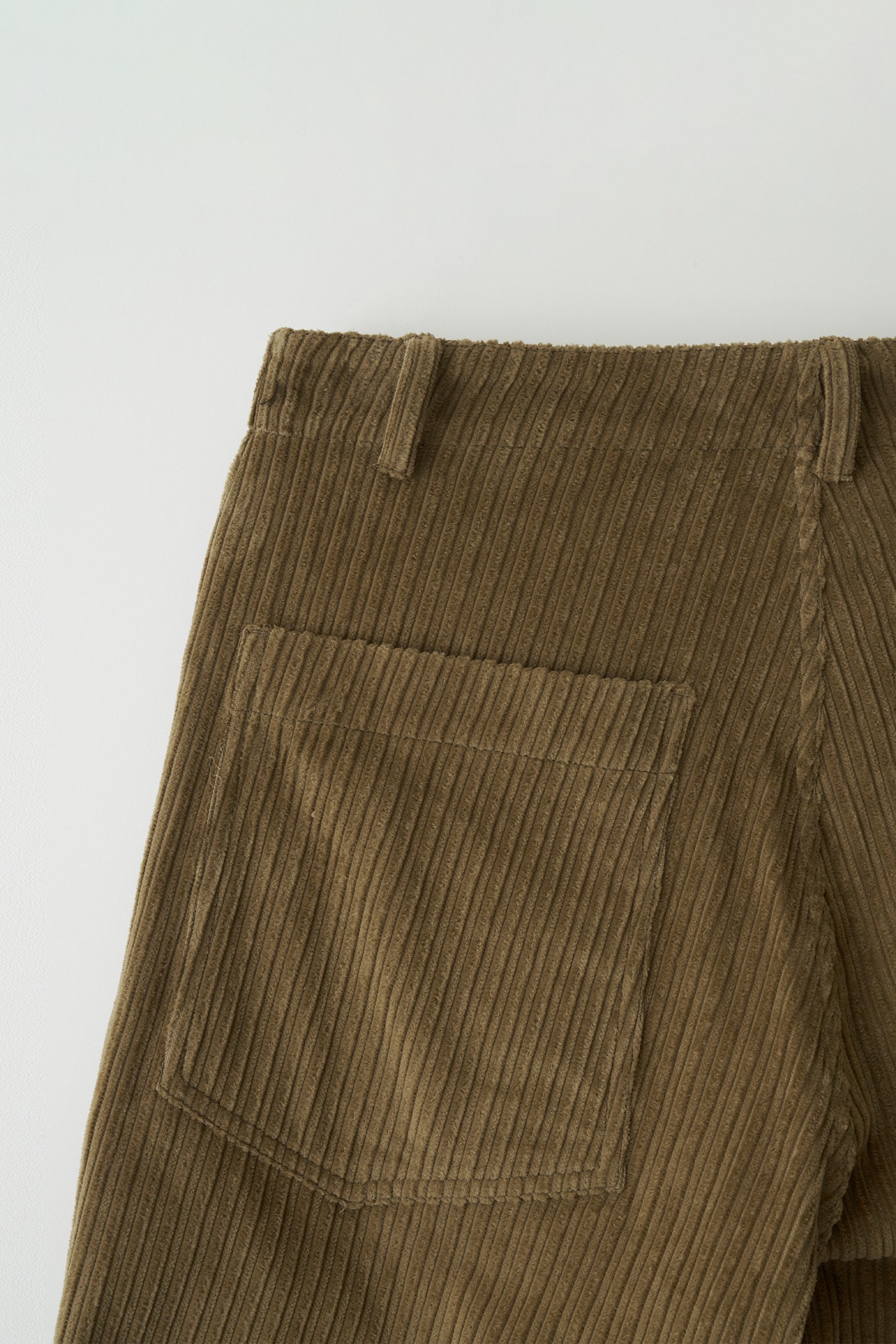Double folded corduroy pants in camel