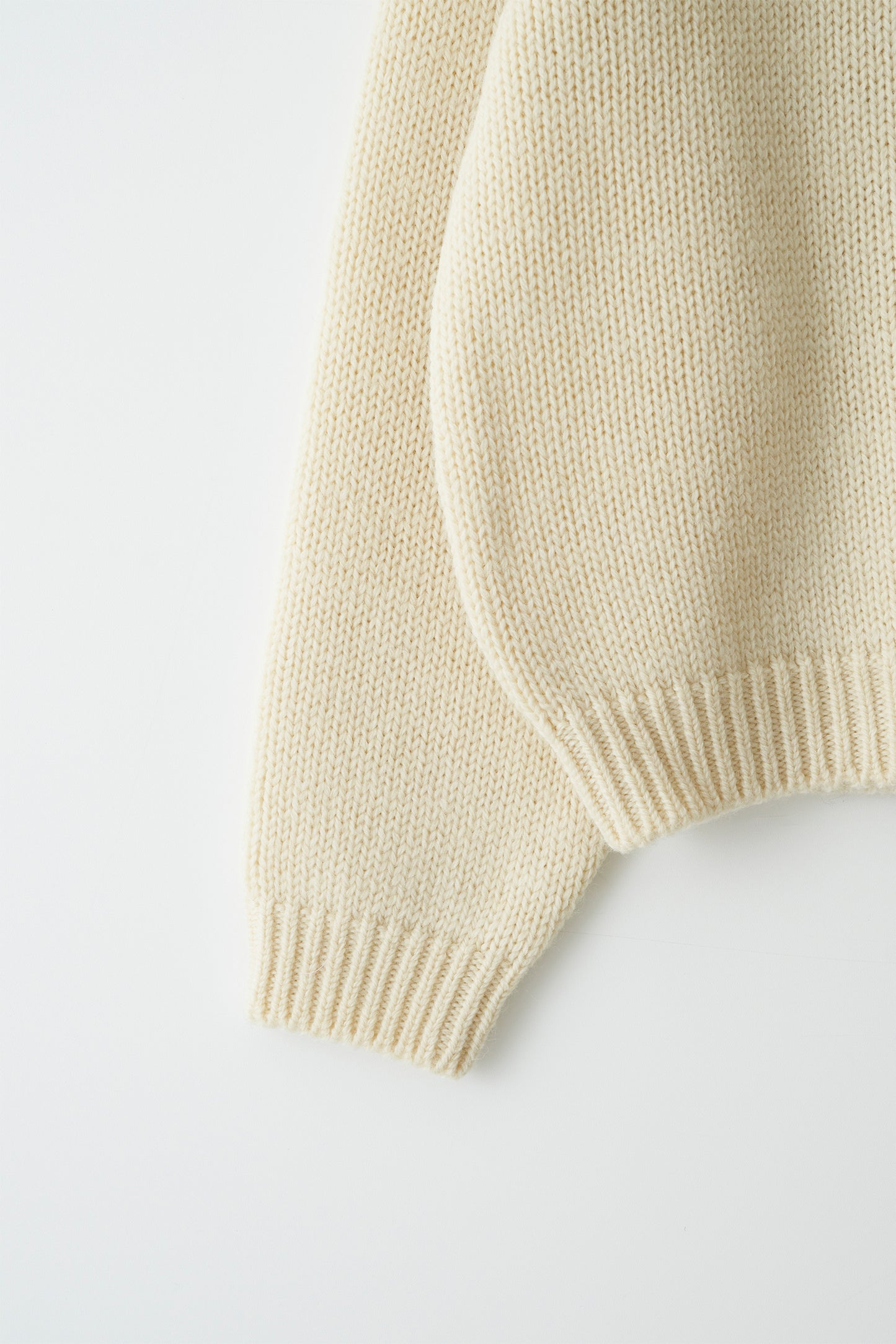 U-neck knitted sweater in ivory