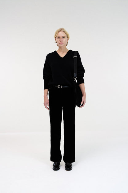 V-neck alpaca sweater in black