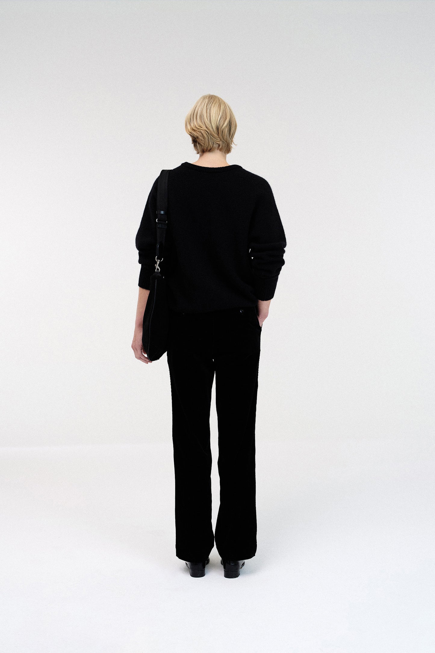 V-neck alpaca sweater in black