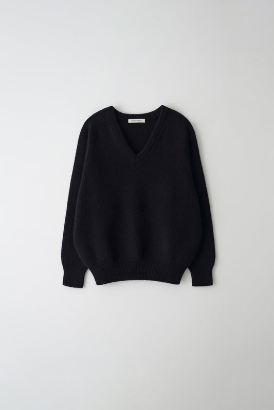 V-neck alpaca sweater in black
