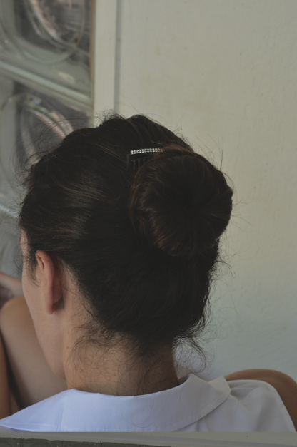 Hair comb in black