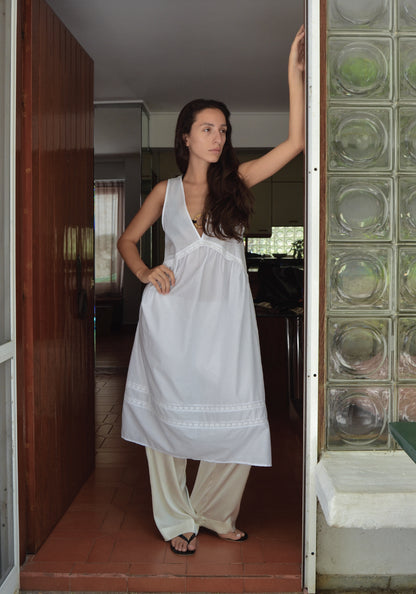 Noa dress in white