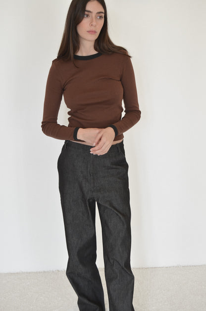 June longsleeve in brown with black trim